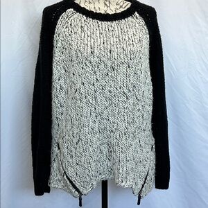 Modern edgy look cable knit pullover acrylic sweater black white heather L